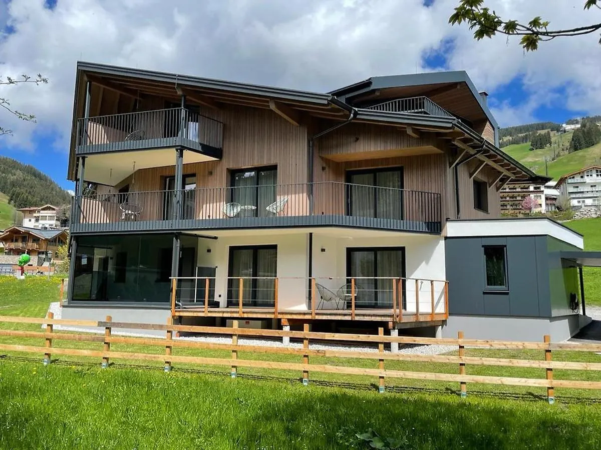 Bergzeit Appartements Saalbach-Hinterglemm Rakousko